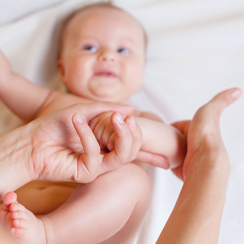 AyurSelf Brugg - Traditionelle ayurvedische Babymassage
